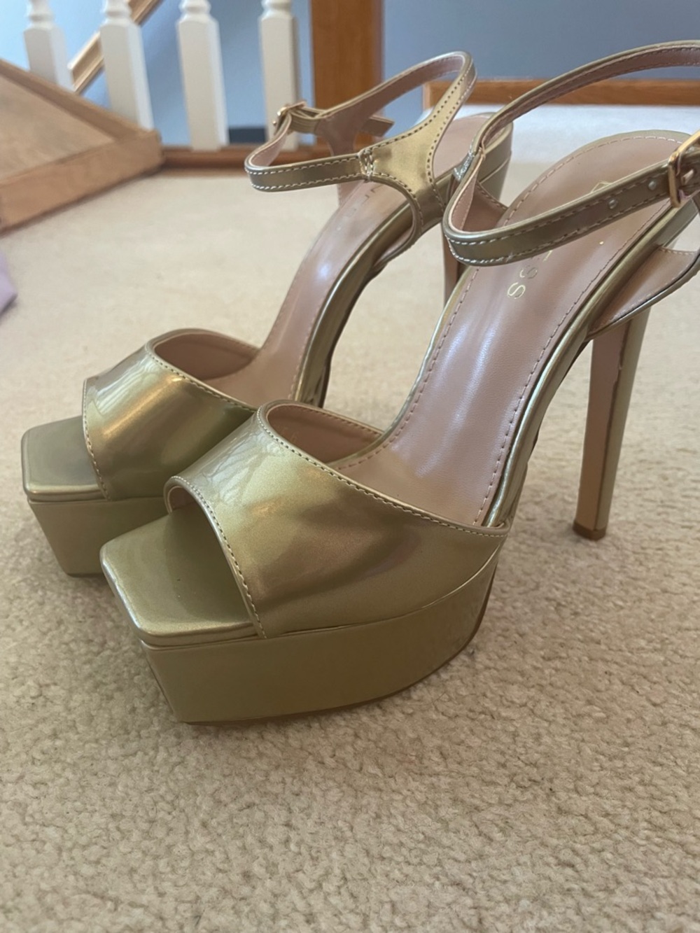 6’’ Gold Stiletto Platform Heels